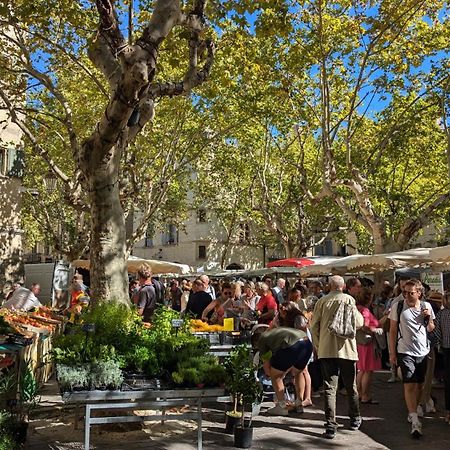 Une Chambre A Uzès Exteriér fotografie